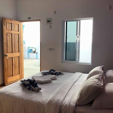 Lily Rest Maldives Hotel Maafushi Bagian luar foto