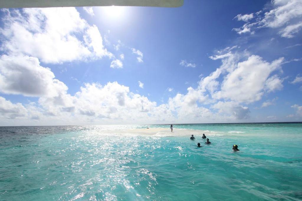 Lily Rest Maldives Hotel Maafushi Bagian luar foto