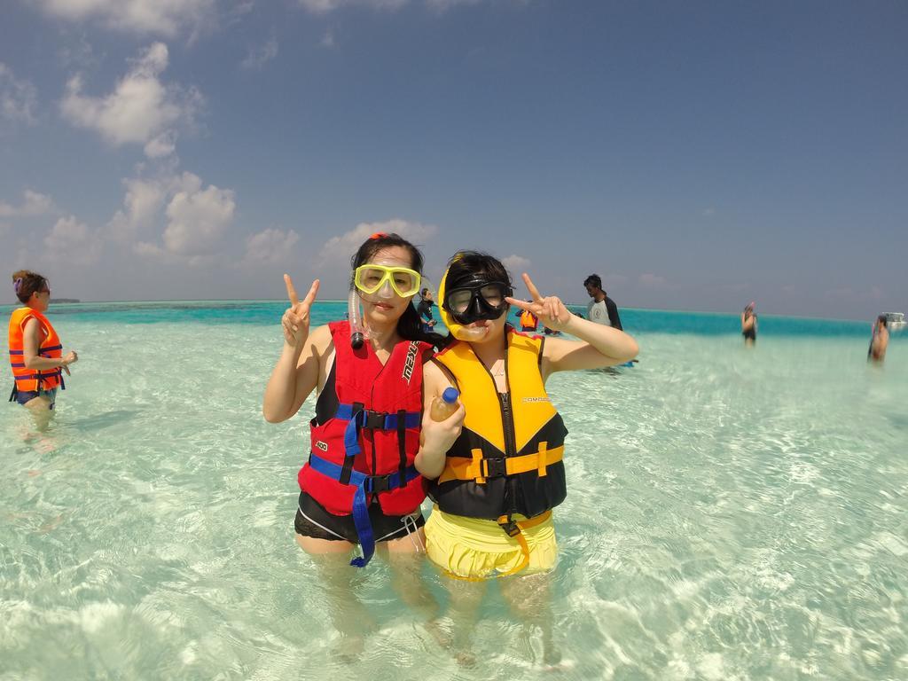 Lily Rest Maldives Hotel Maafushi Bagian luar foto