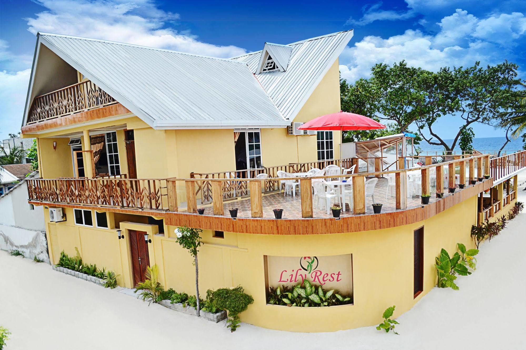 Lily Rest Maldives Hotel Maafushi Bagian luar foto